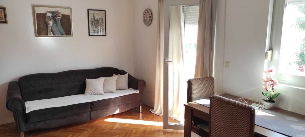 Apartman Katica Tivat Exteriör bild