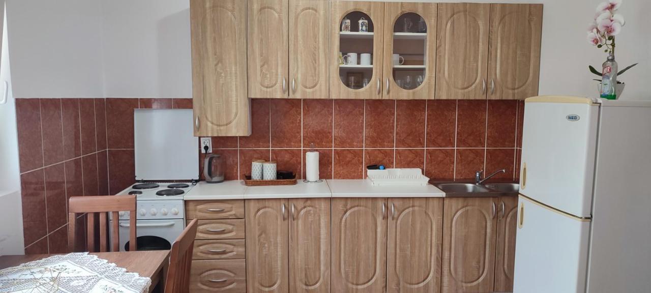 Apartman Katica Tivat Exteriör bild